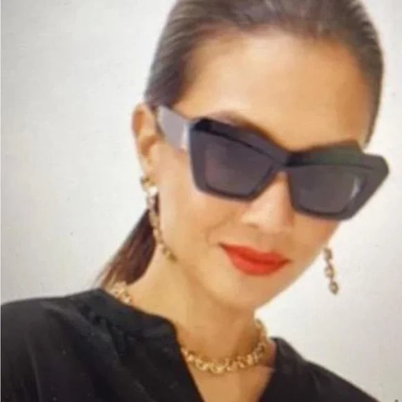 CAbi #2264 Twinkle Necklace - Picture 7 of 7